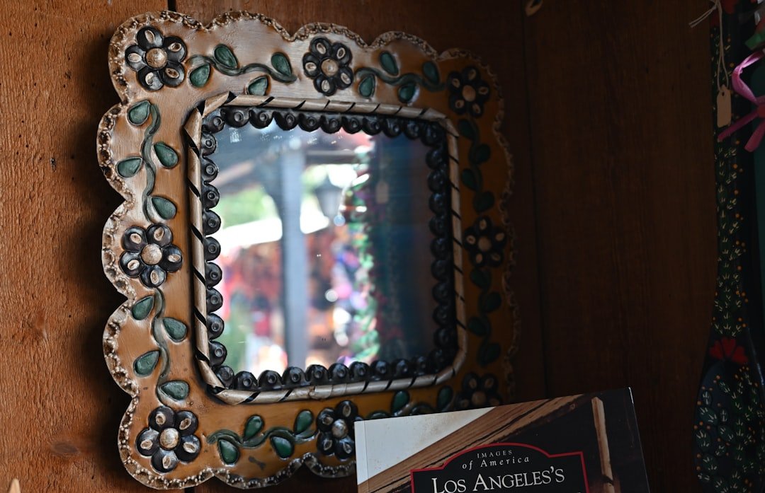Photo Wavy mirror